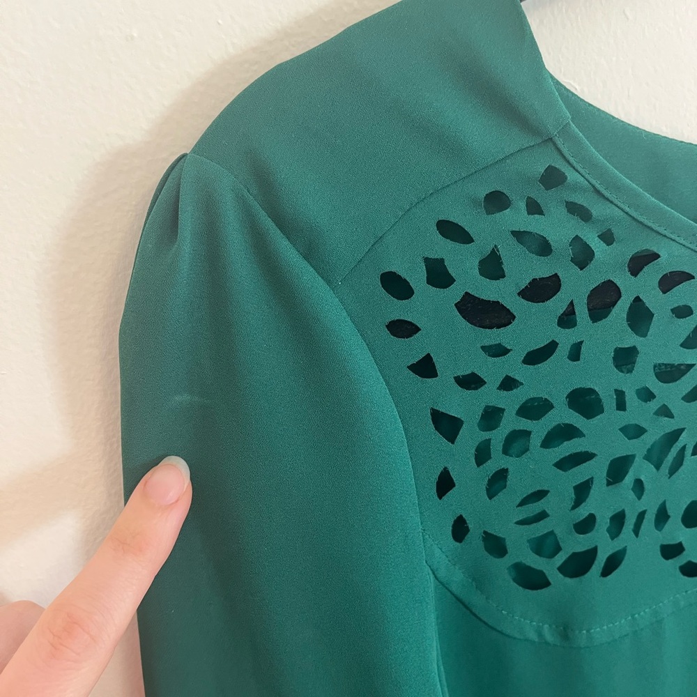 Anthro. HD in Paris Dara Green Cutout Blouse, 6 - Picture 10 of 12